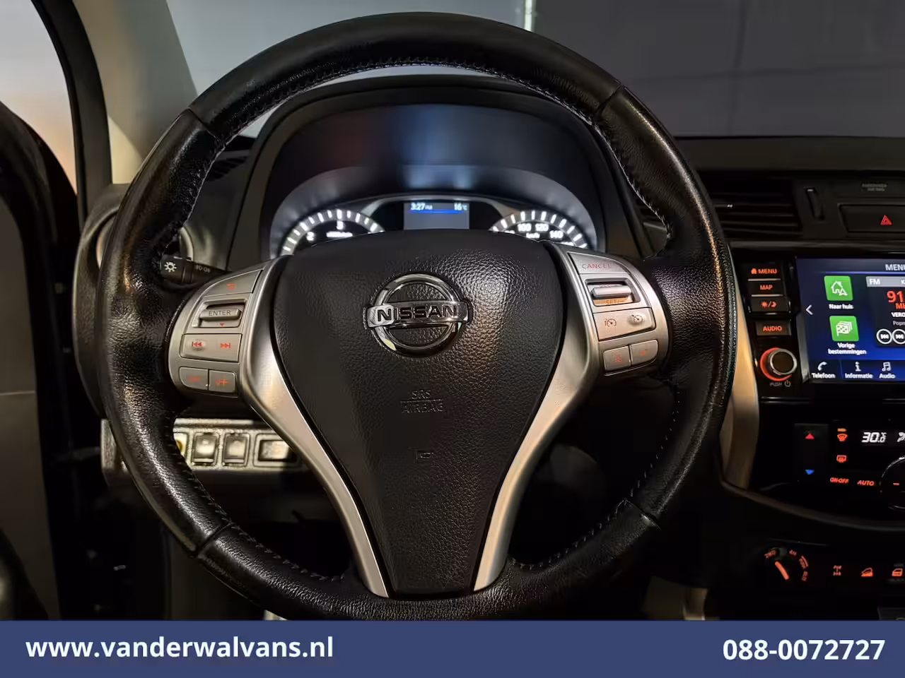 Nissan Navara 2.3 dCi 164pk 4x4 Aandrijving Euro6 Airco | 3500kg trekhaak | Camera | Cruisecontrol | LM