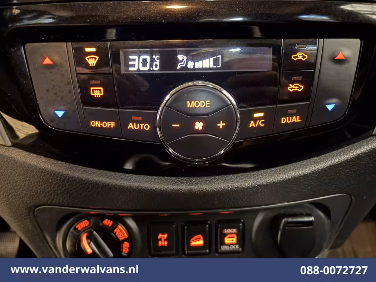 Nissan Navara 2.3 dCi 164pk 4x4 Aandrijving Euro6 Airco | 3500kg trekhaak | Camera | Cruisecontrol | LM