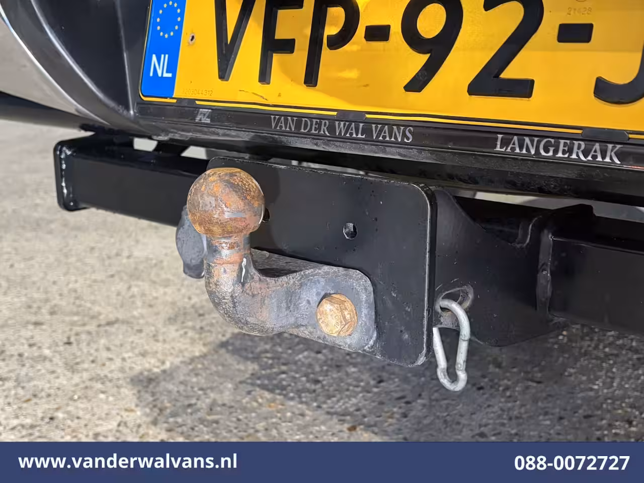 Nissan Navara 2.3 dCi 164pk 4x4 Aandrijving Euro6 Airco | 3500kg trekhaak | Camera | Cruisecontrol | LM