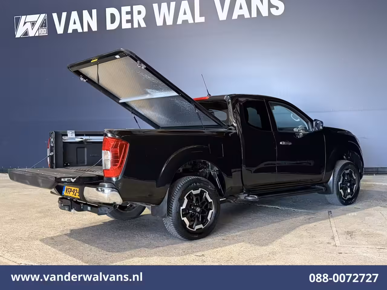 Nissan Navara 2.3 dCi 164pk 4x4 Aandrijving Euro6 Airco | 3500kg trekhaak | Camera | Cruisecontrol | LM