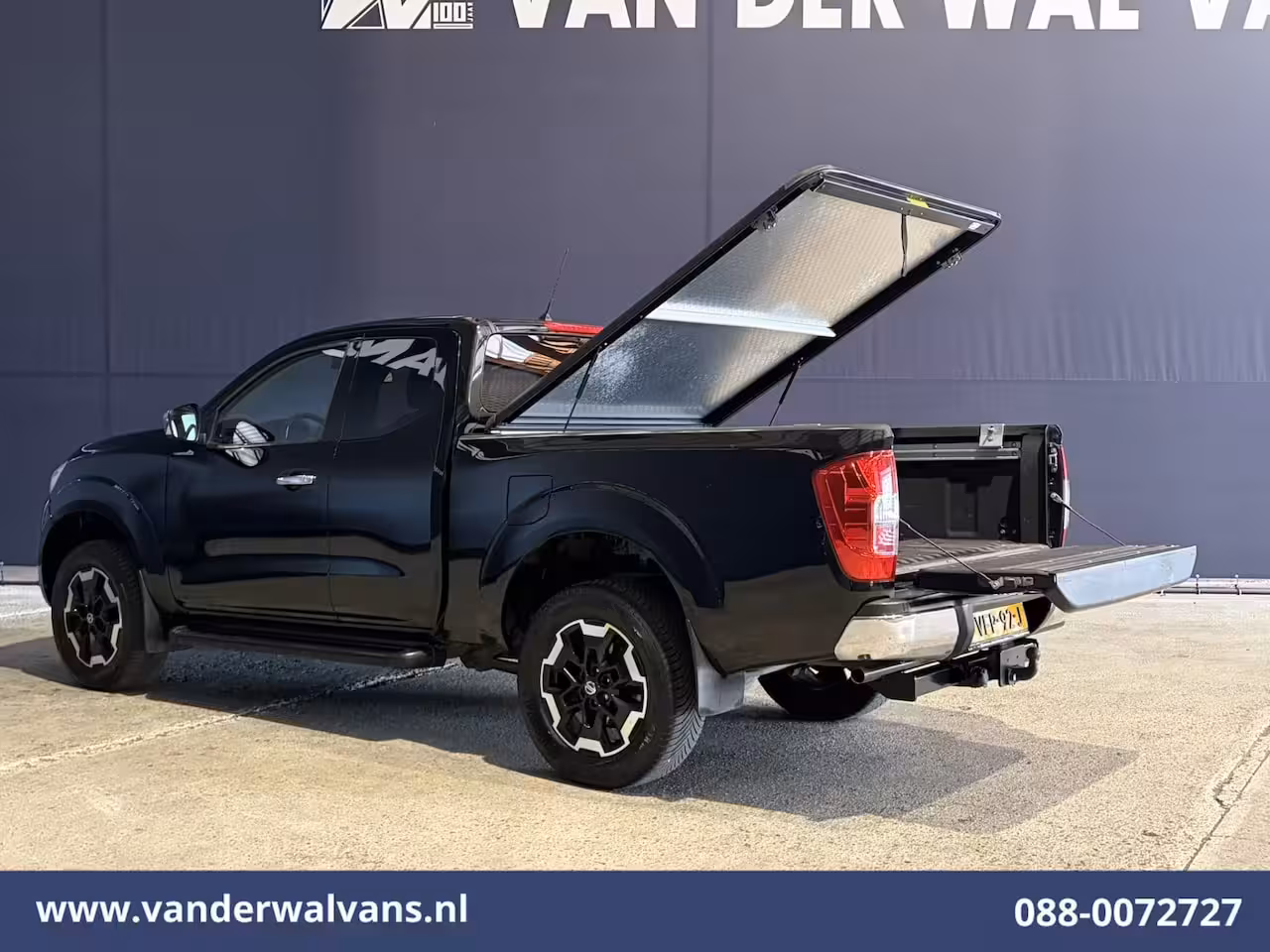 Nissan Navara 2.3 dCi 164pk 4x4 Aandrijving Euro6 Airco | 3500kg trekhaak | Camera | Cruisecontrol | LM