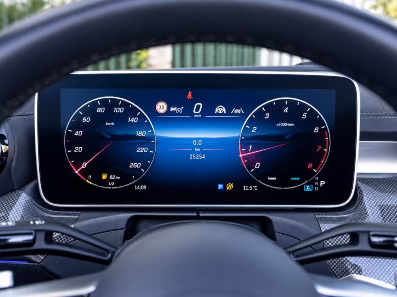 Mercedes-Benz CLE Cabriolet CLE 200 AMG Line | Burmester | Trekhaak | Rij-Assistentiepakket | Memory