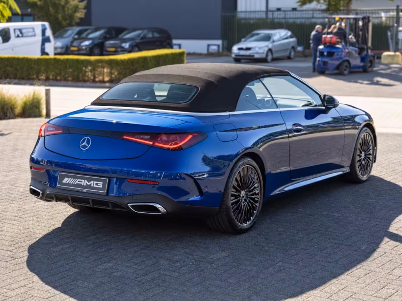 Mercedes-Benz CLE Cabriolet CLE 200 AMG Line | Burmester | Trekhaak | Rij-Assistentiepakket | Memory