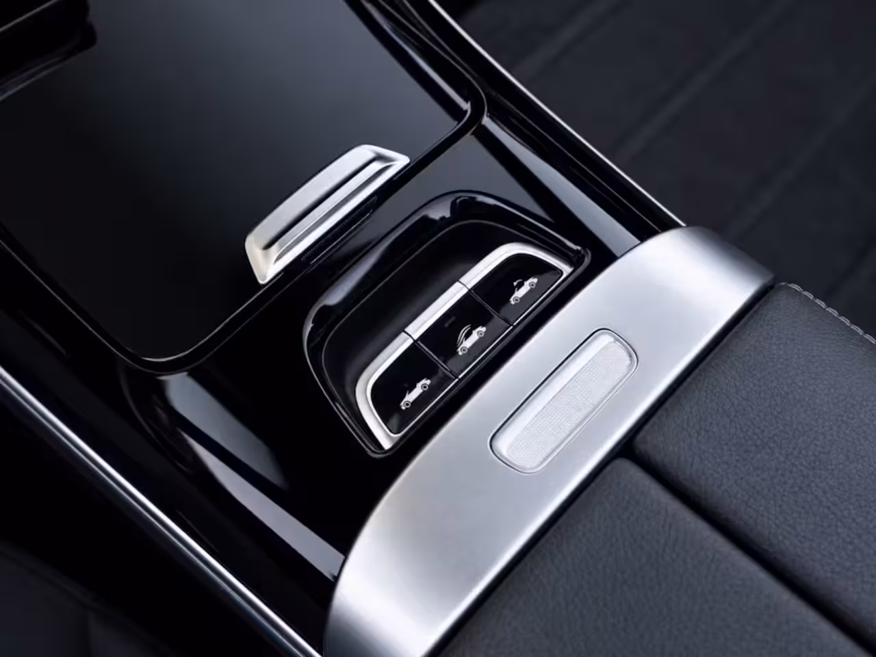 Mercedes-Benz CLE Cabriolet CLE 200 AMG Line | Burmester | Trekhaak | Rij-Assistentiepakket | Memory