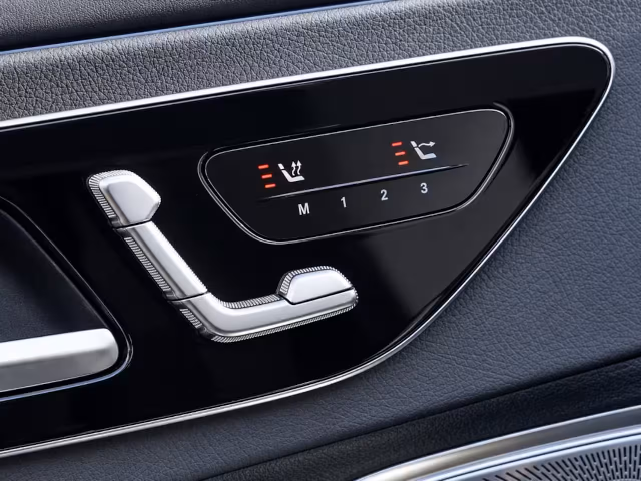 Mercedes-Benz CLE Cabriolet CLE 200 AMG Line | Burmester | Trekhaak | Rij-Assistentiepakket | Memory