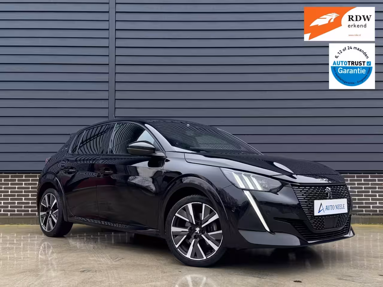 Peugeot 208 GT 1.2 EAT8 Panoramadak, 360 Camera, Dodehoeksensoren