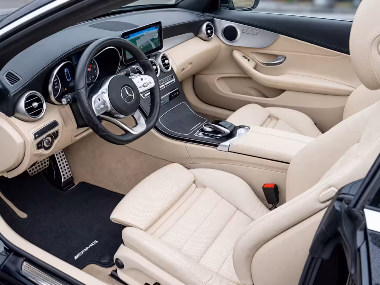 Mercedes-Benz C-klasse Cabrio C 180 Cabrio AMG Line | Airscarf | Stoelverwarming | Afn. trekhaak