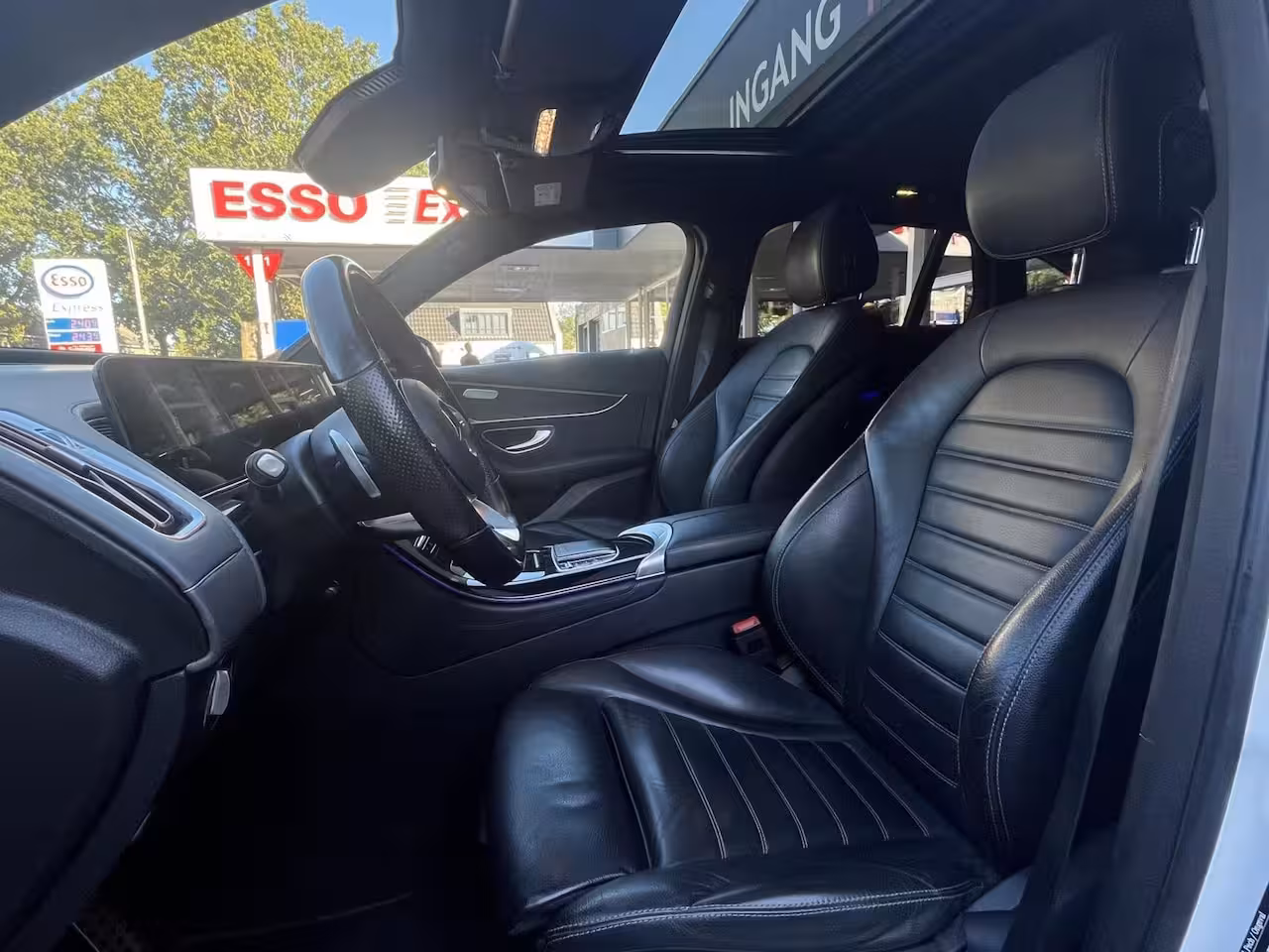 Mercedes-Benz EQC 400 4MATIC 80 kWh Pano, Leer, Burmester, Camera