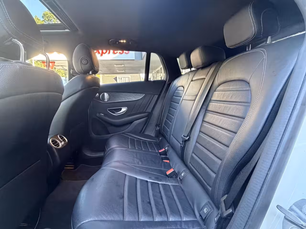 Mercedes-Benz EQC 400 4MATIC 80 kWh Pano, Leer, Burmester, Camera