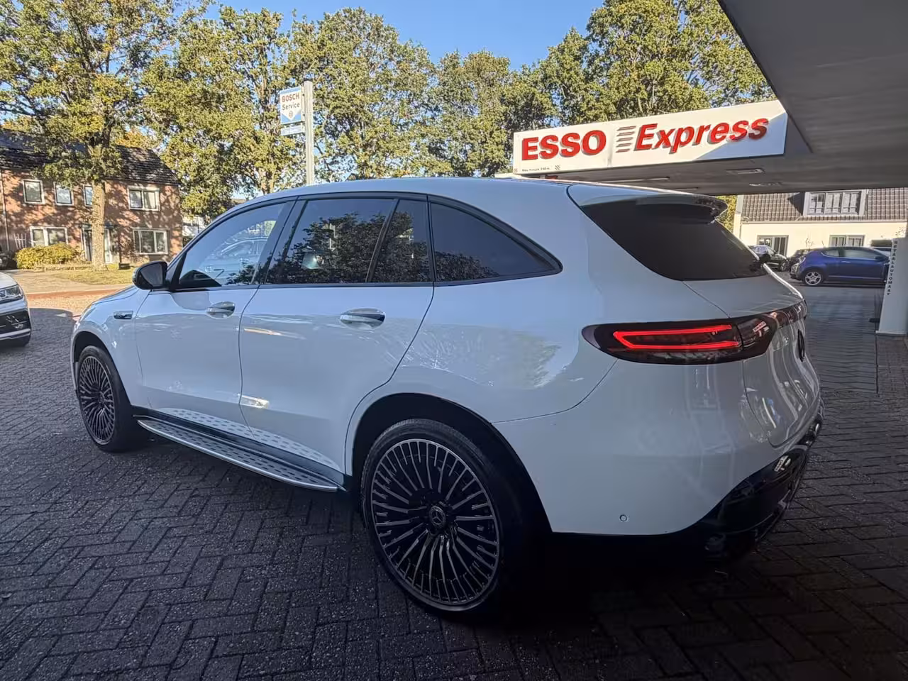 Mercedes-Benz EQC 400 4MATIC 80 kWh Pano, Leer, Burmester, Camera