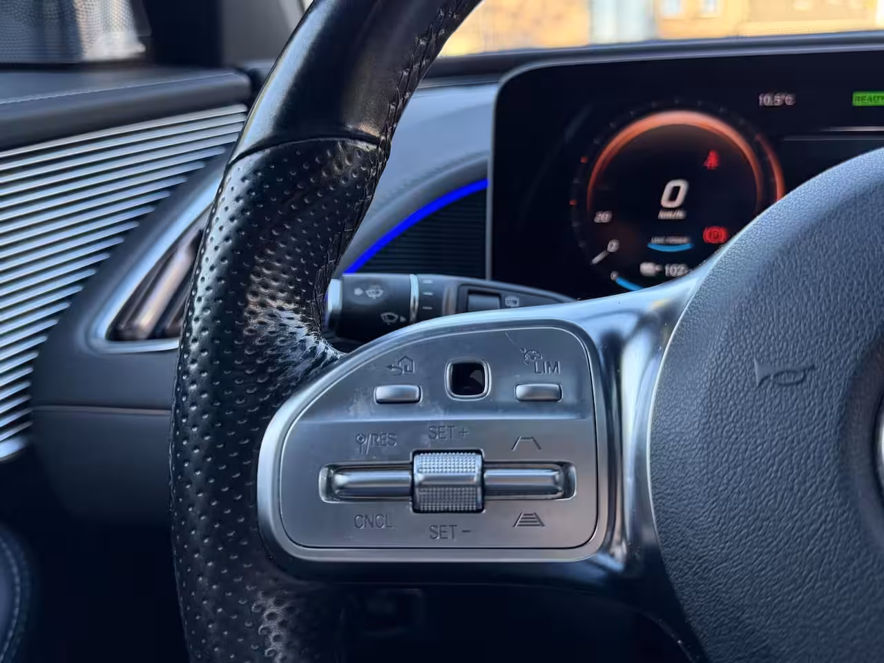 Mercedes-Benz EQC 400 4MATIC 80 kWh Pano, Leer, Burmester, Camera