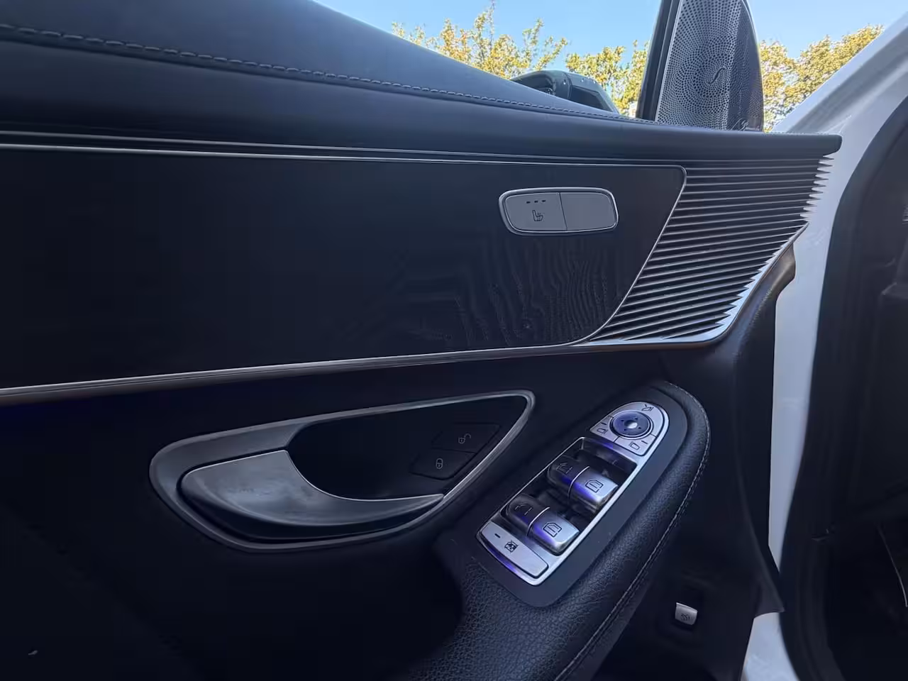Mercedes-Benz EQC 400 4MATIC 80 kWh Pano, Leer, Burmester, Camera