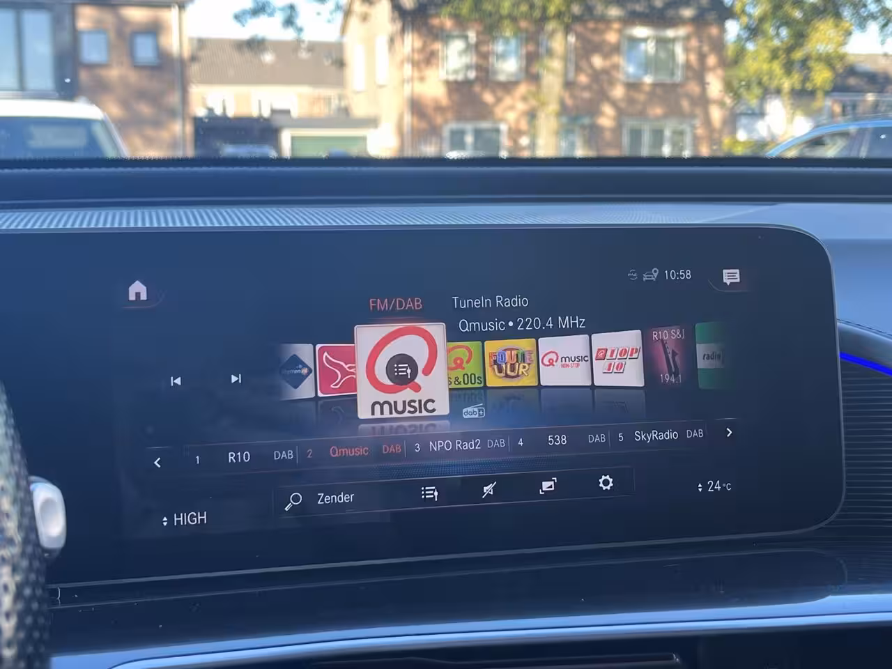 Mercedes-Benz EQC 400 4MATIC 80 kWh Pano, Leer, Burmester, Camera
