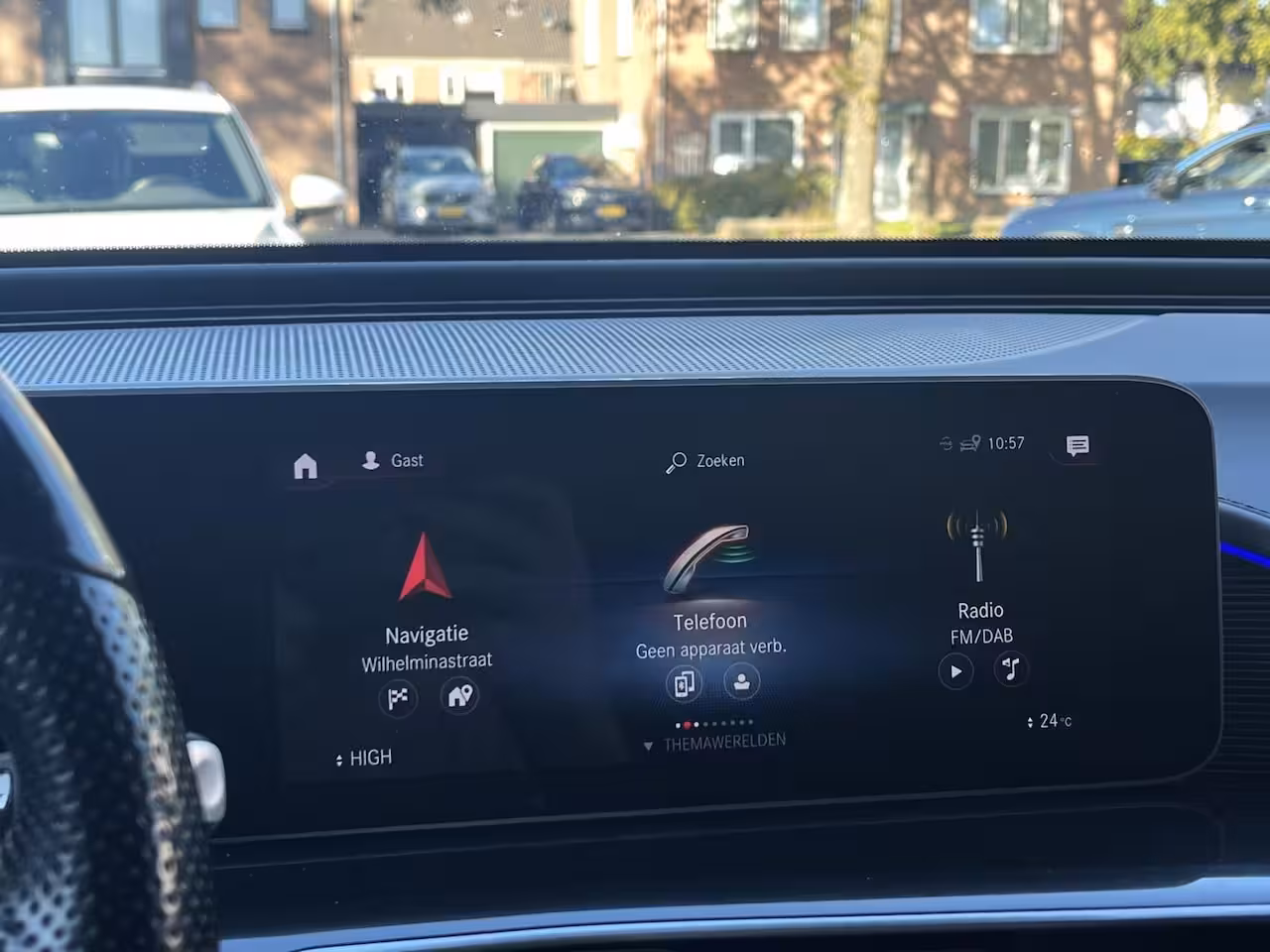 Mercedes-Benz EQC 400 4MATIC 80 kWh Pano, Leer, Burmester, Camera
