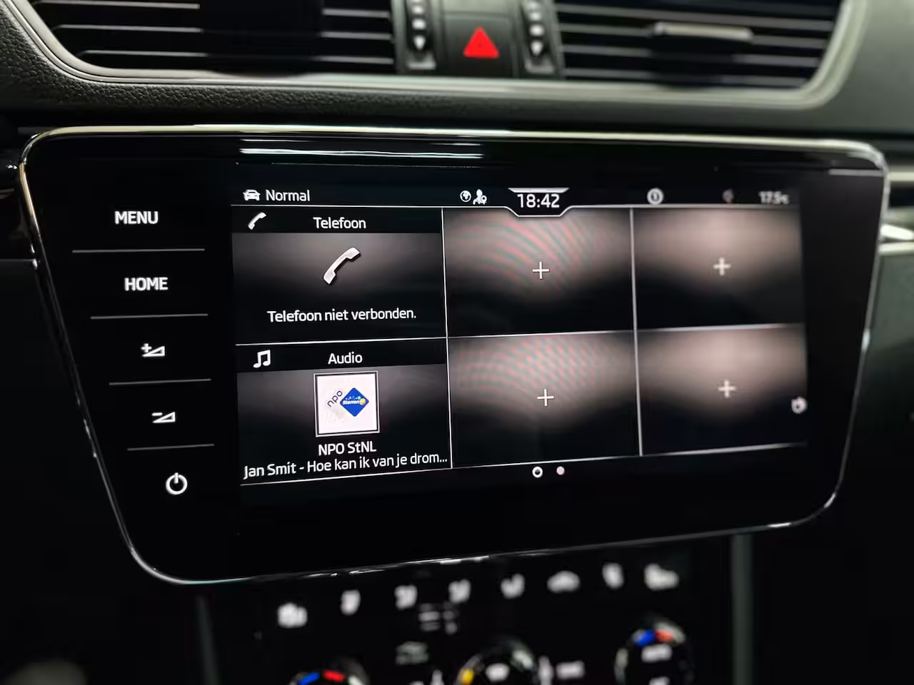 Skoda Superb Combi 1.4 TSI iV Laurin & Klement | Panoramadak | Carplay | Verwarmbare/Ventilatie stoelen | 360