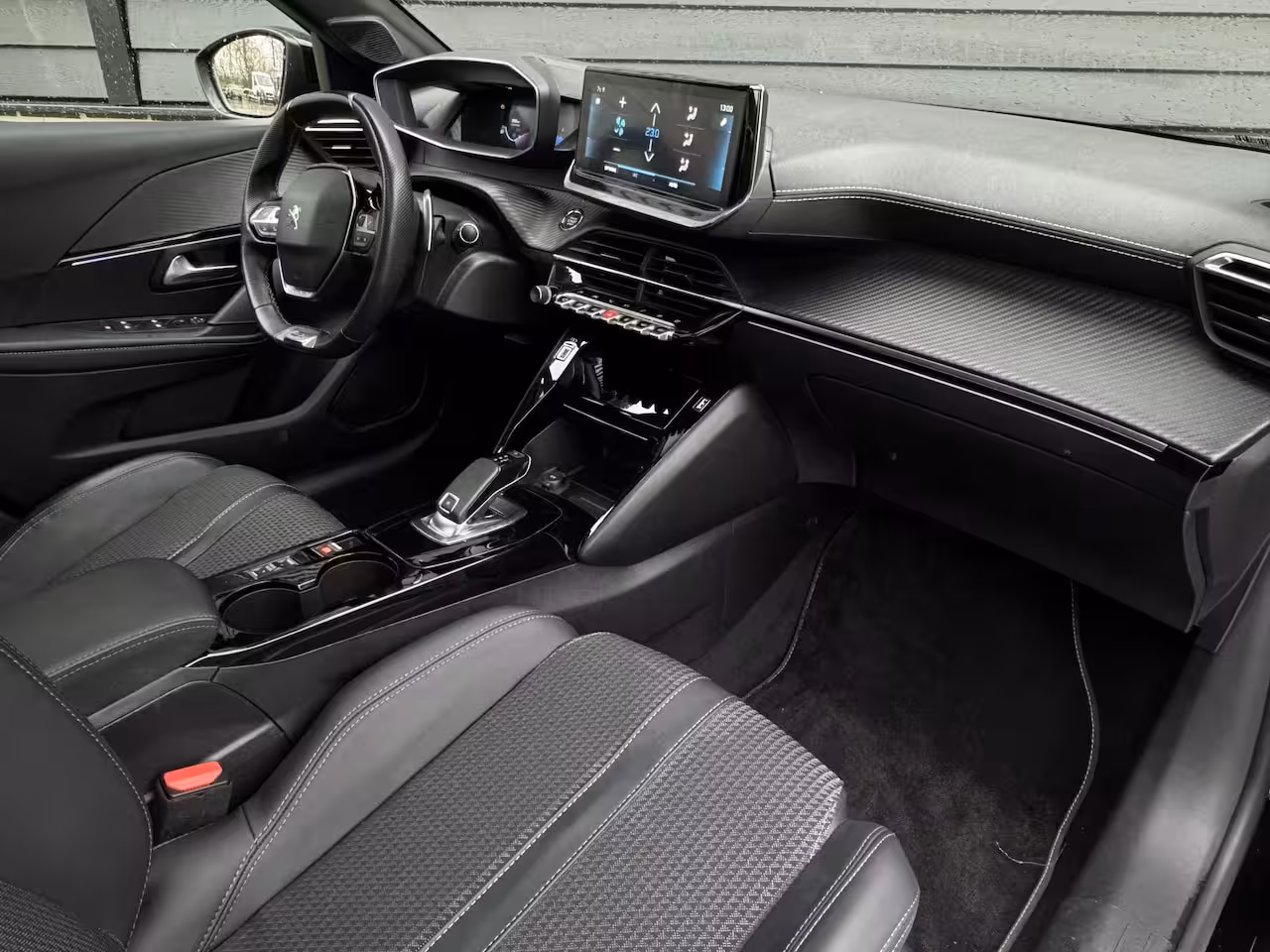 Peugeot 208 GT 1.2 EAT8 Panoramadak, 360 Camera, Dodehoeksensoren