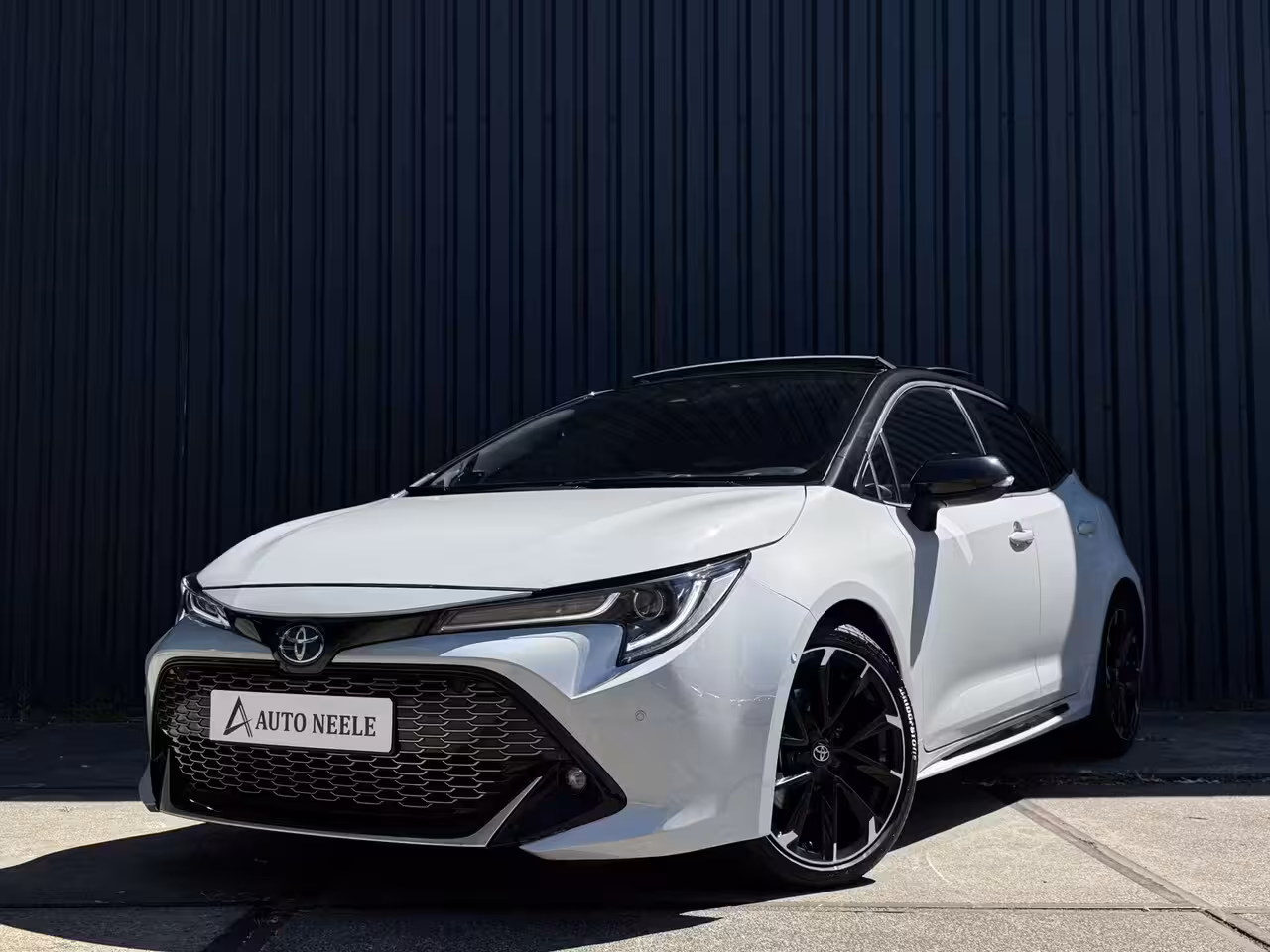 Toyota Corolla 2.0 Hybrid GR-Sport Plus Panoramadak, Kuipstoelen, HUD