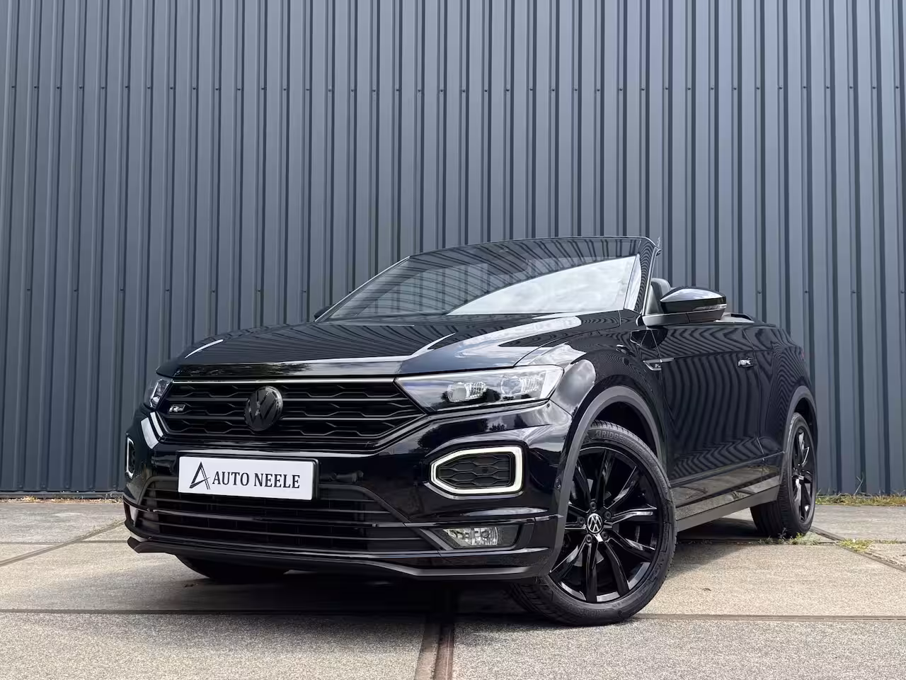 Volkswagen T-Roc Cabrio 1.5 TSI R-Line Carplay, dodehoek