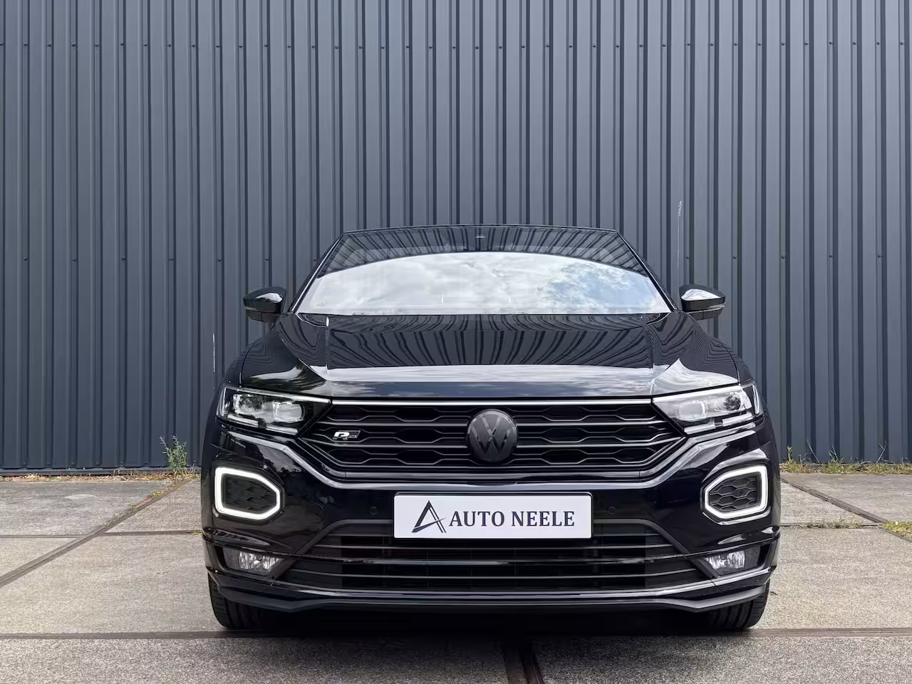 Volkswagen T-Roc Cabrio 1.5 TSI R-Line Carplay, dodehoek