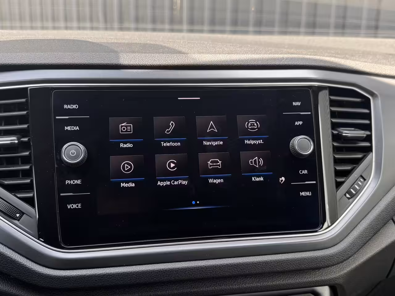 Volkswagen T-Roc Cabrio 1.5 TSI R-Line Carplay, dodehoek
