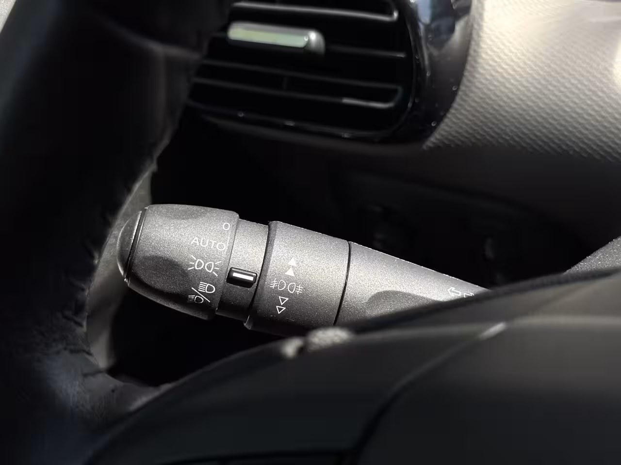Citroën C4 Cactus 1.2 PureTech 110 pk Business Carplay, Cruise, Sensoren