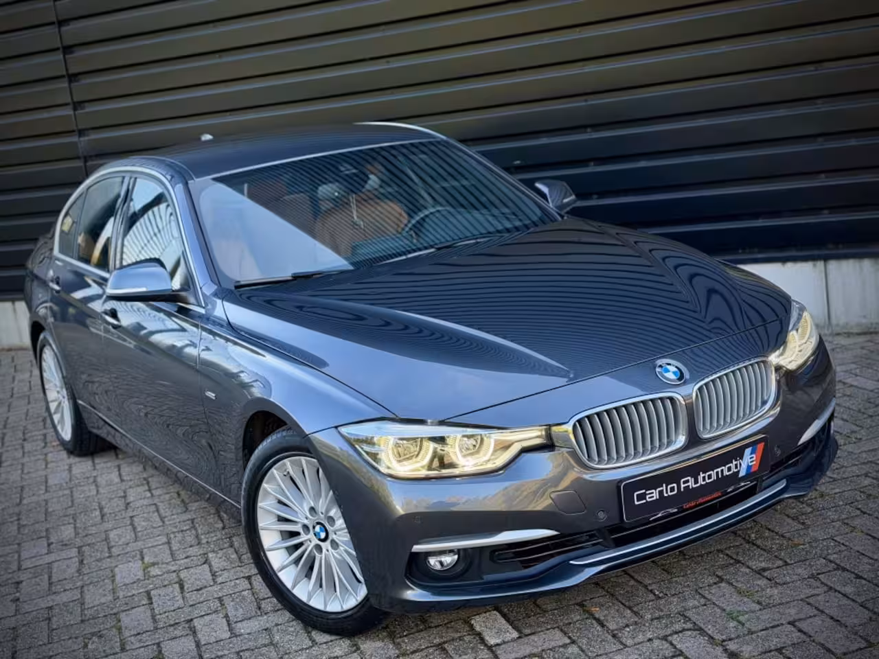BMW 3-serie 320i INDIVIDUAL VIRTUAL|H/K|360CAM|SPORTLEER