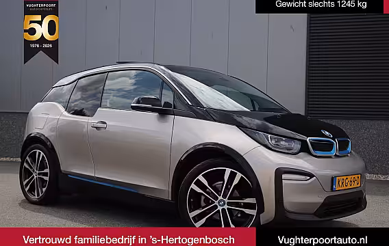 BMW i3 Executive 120Ah 42 kWh/*Lodge*/Sunroof/Adaptive/Kaschmir Silver/Camera/W-pomp/3-fase/20"