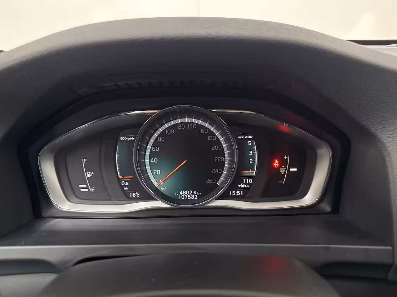 Volvo V60 2.0 D2 Kinetic | STOEL + STUURVERWARMING | CRUISE | PARK SENS | ELEKTR. KOFFERBAK | NAVI |