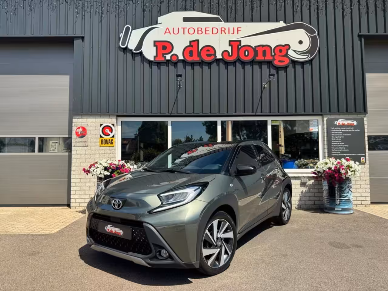Toyota Aygo X 1.0 VVT-I S-CVT ENVY TwoTone Carplay JBL Camera PDC ACC Stoelverw. Prachtig