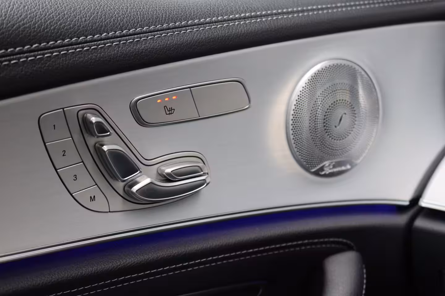 Mercedes-Benz E-klasse 200 AMG Line | Panoramadak | Distronic+ | Burmester | Parfumering | Memory | Sfeerverlicht
