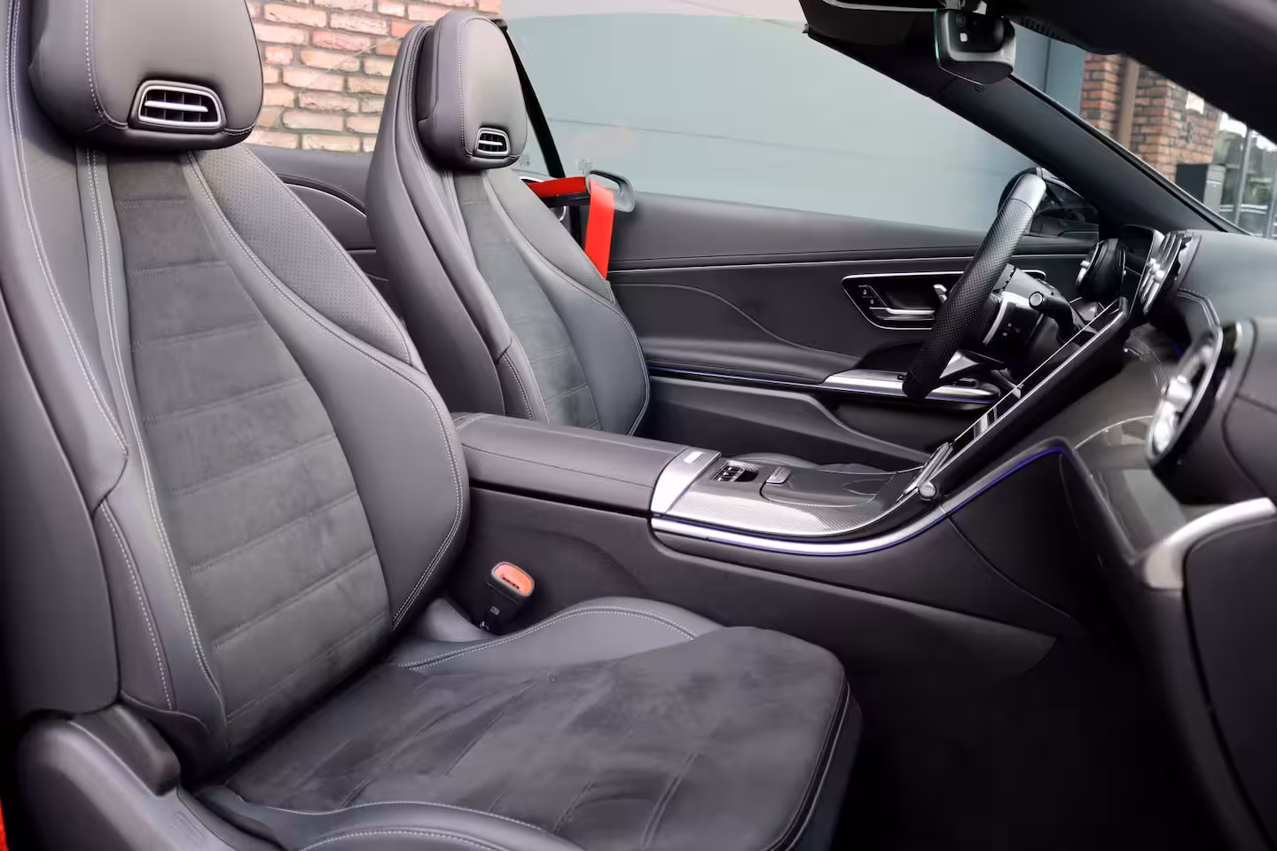 Mercedes-Benz CLE Cabriolet 200 AMG Line | Distronic | Airscarf | Memory | Burmester | Keyless Go | Cabriocomfortpakke