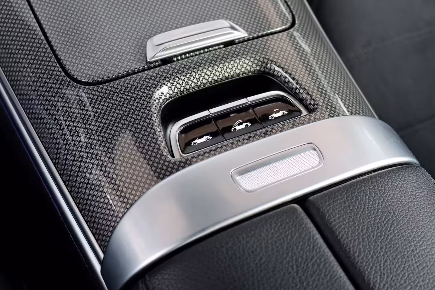 Mercedes-Benz CLE Cabriolet 200 AMG Line | Distronic | Airscarf | Memory | Burmester | Keyless Go | Cabriocomfortpakke