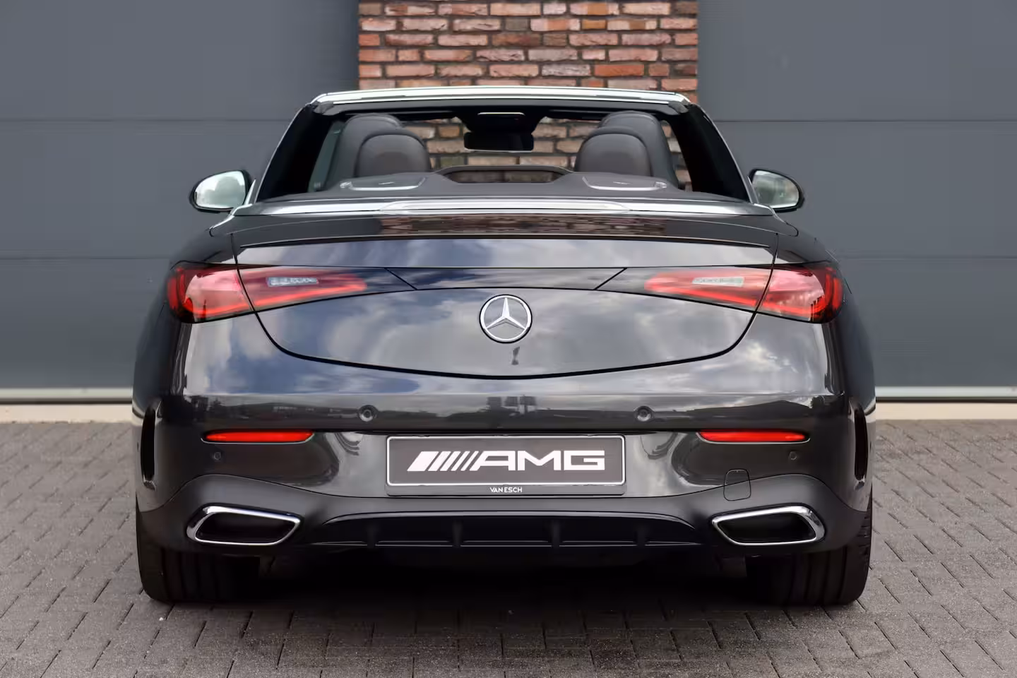 Mercedes-Benz CLE Cabriolet 200 AMG Line | Distronic | Airscarf | Memory | Burmester | Keyless Go | Cabriocomfortpakke