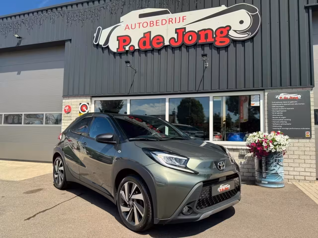 Toyota Aygo X 1.0 VVT-I S-CVT ENVY TwoTone Carplay JBL Camera PDC ACC Stoelverw. Prachtig