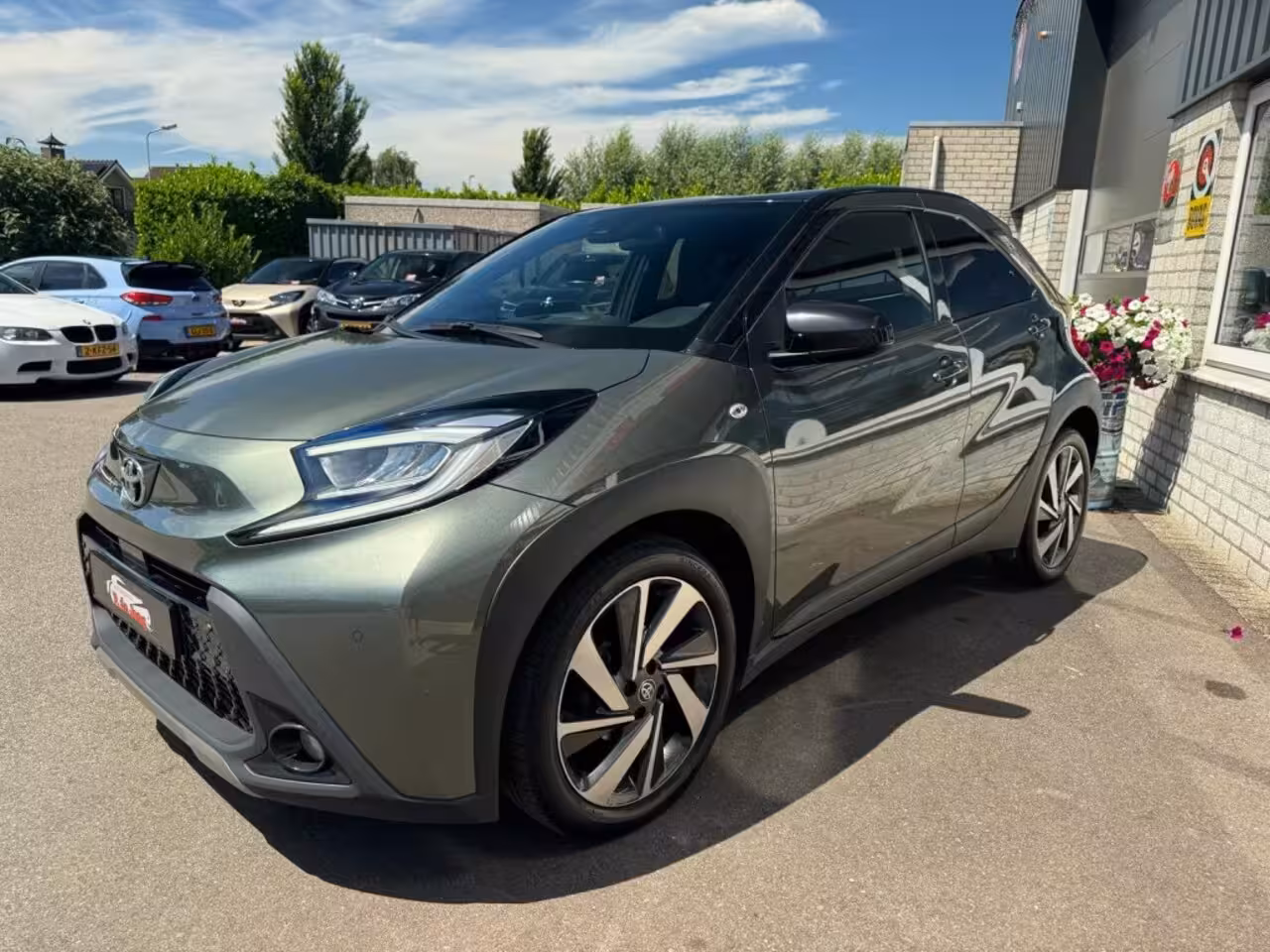 Toyota Aygo X 1.0 VVT-I S-CVT ENVY TwoTone Carplay JBL Camera PDC ACC Stoelverw. Prachtig
