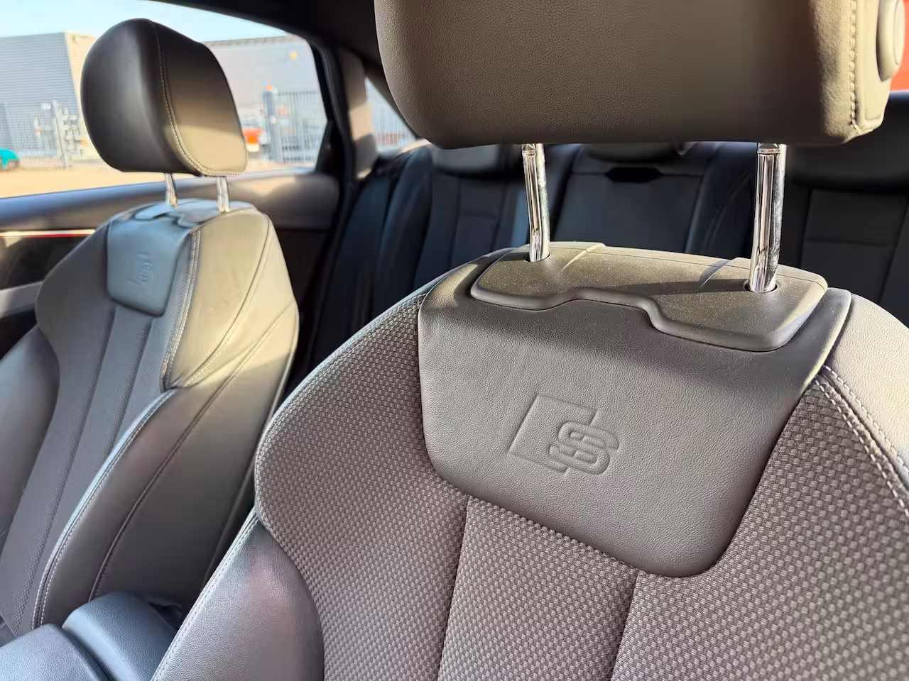 Audi A4 Limousine 2.0 TFSI ultra Sport S-LINE 245PK DIGITALDASH/360CAMERA/KEYLES