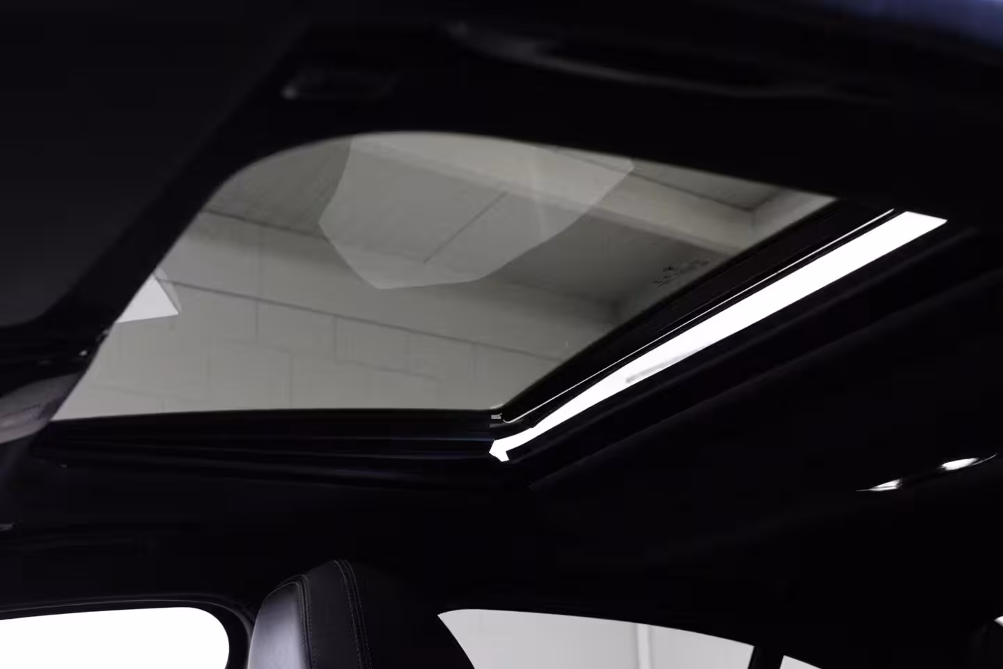 BMW 3-serie 320e High Executive | M Sport | CAMERA | PANO |