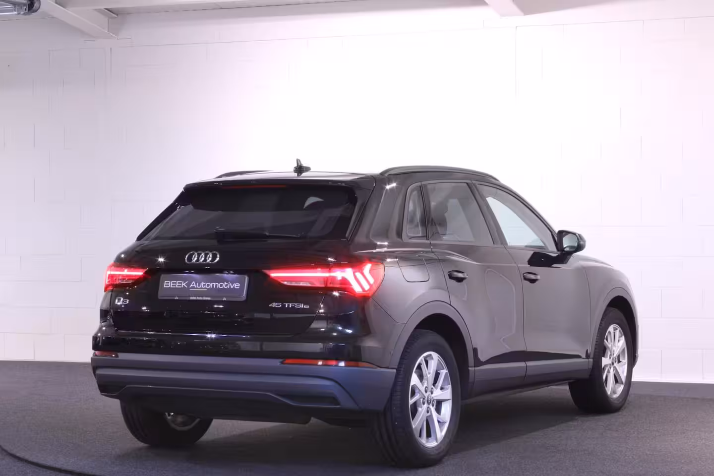 Audi Q3 45 TFSIe | PANO | Apple CarPlay | CAMERA | TRKHAAK