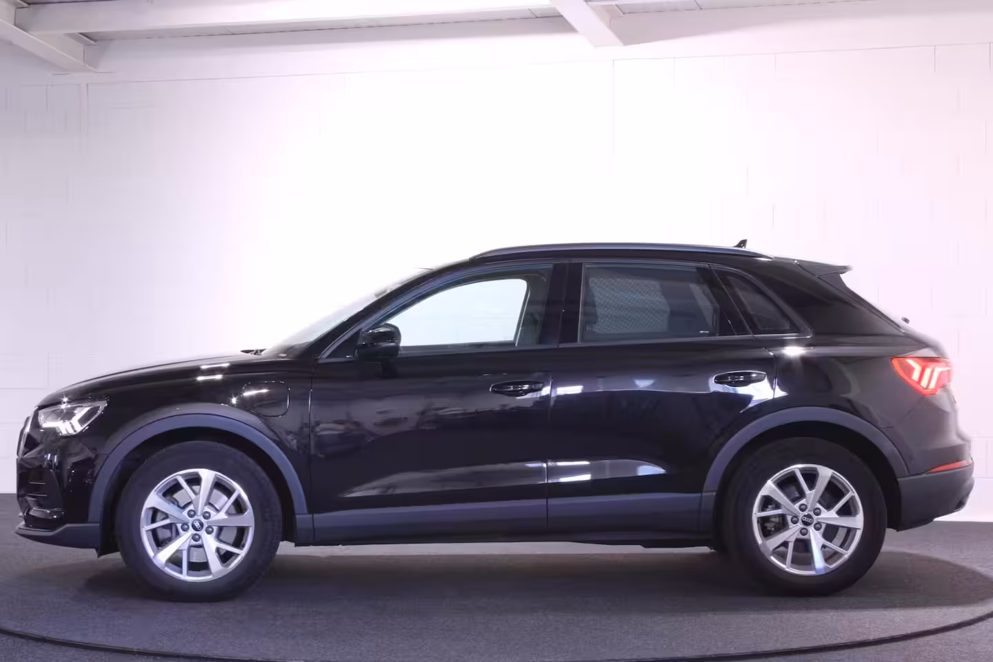 Audi Q3 45 TFSIe | PANO | Apple CarPlay | CAMERA | TRKHAAK