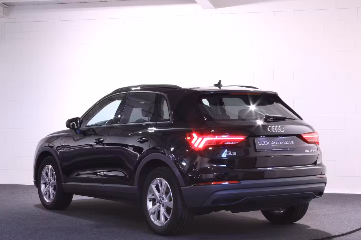 Audi Q3 45 TFSIe | PANO | Apple CarPlay | CAMERA | TRKHAAK