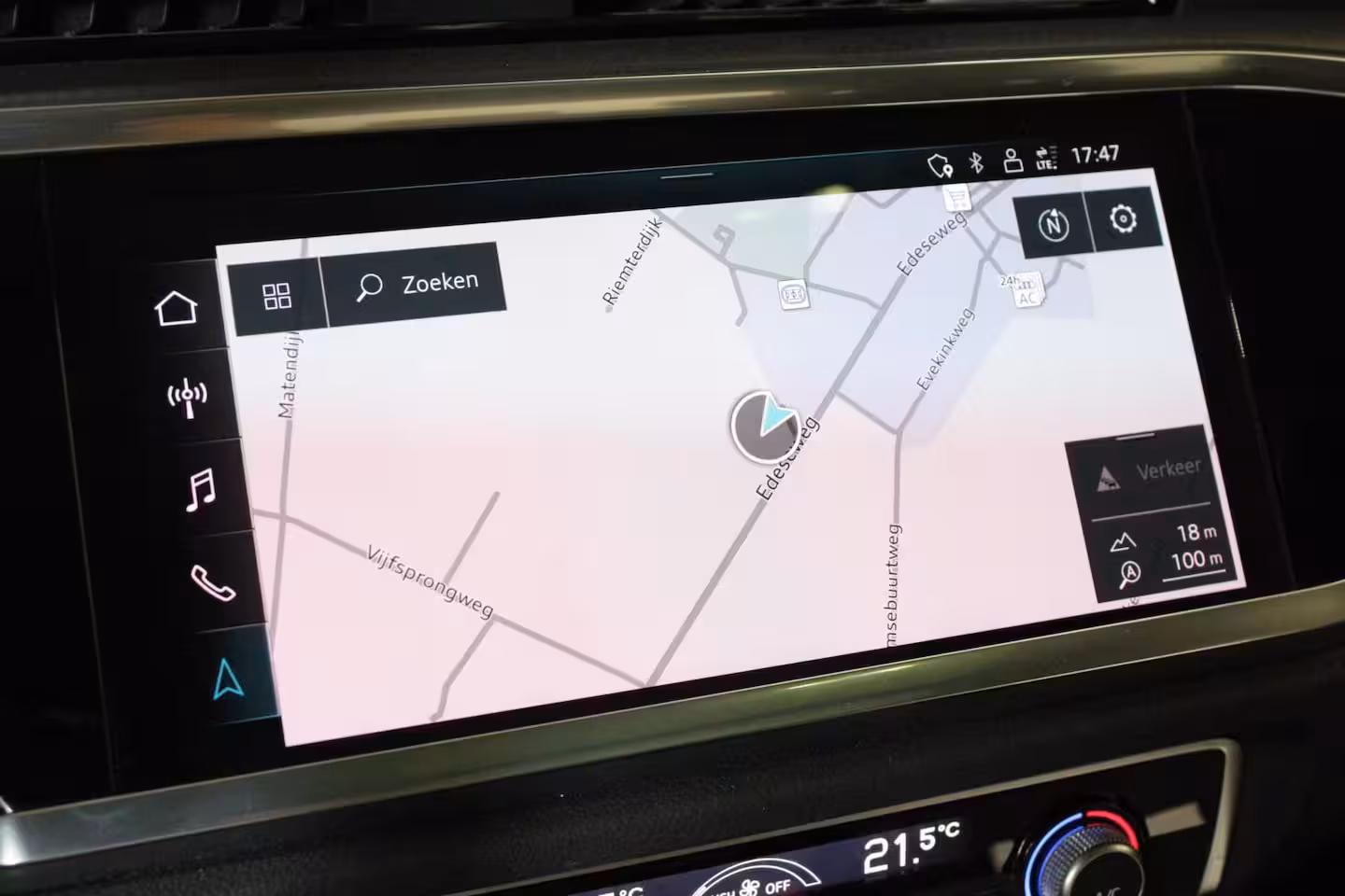 Audi Q3 45 TFSIe | PANO | Apple CarPlay | CAMERA | TRKHAAK