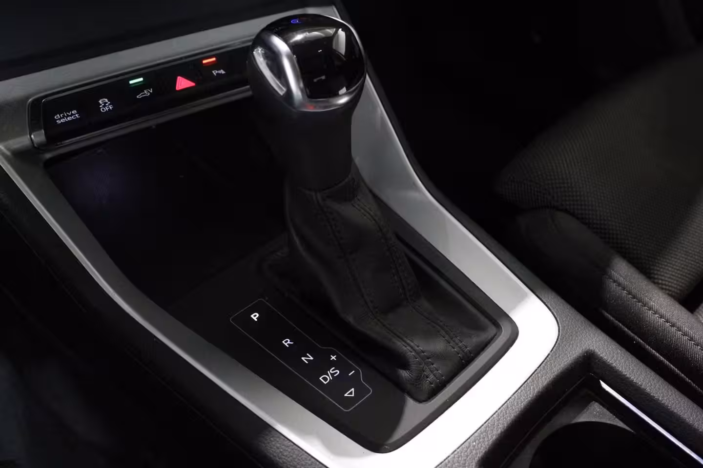 Audi Q3 45 TFSIe | PANO | Apple CarPlay | CAMERA | TRKHAAK
