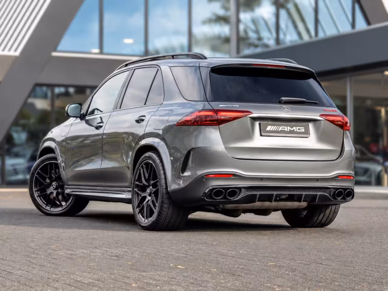 Mercedes-Benz AMG GLE 53 Hybrid 4MATIC+ | Premium Plus | Rij-Assistentiepakket | 22 Inch | Compleet