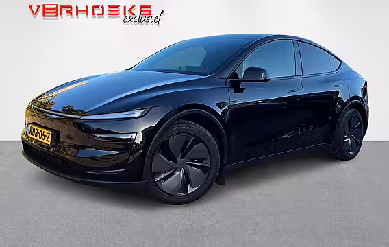 Tesla Model Y Premium Long Range Dual Motor / BTW