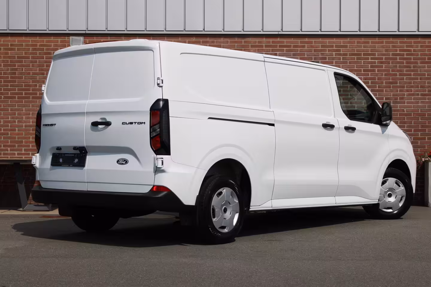 Ford Transit Custom 300 2.0 TDCI L2H1 136PK Trend |CAMERA|CRUISE|CARPLAY|KUNSTLEDER|