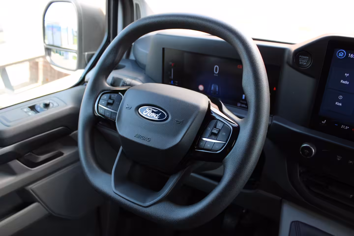 Ford Transit Custom 300 2.0 TDCI L2H1 136PK Trend |CAMERA|CRUISE|CARPLAY|KUNSTLEDER|