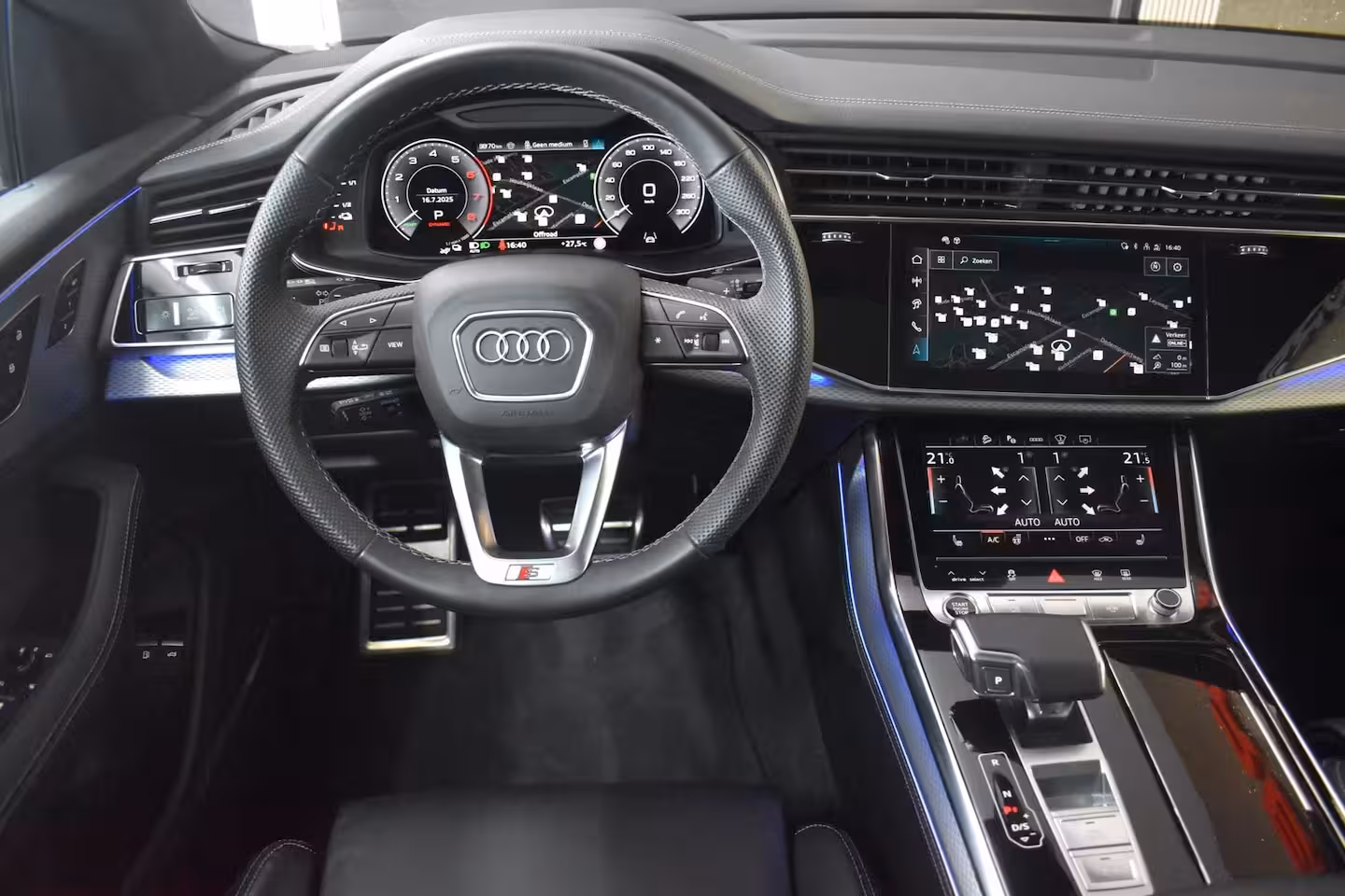 Audi Q8 60 TFSI e Quattro S-Line Competition 490pk | AKRAPOVIC | ACHTERASBESTURING