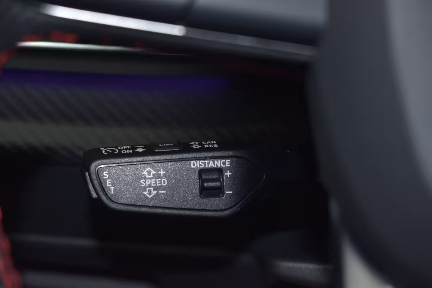 Audi Q8 60 TFSI e Quattro S-Line Competition 490pk | AKRAPOVIC | ACHTERASBESTURING