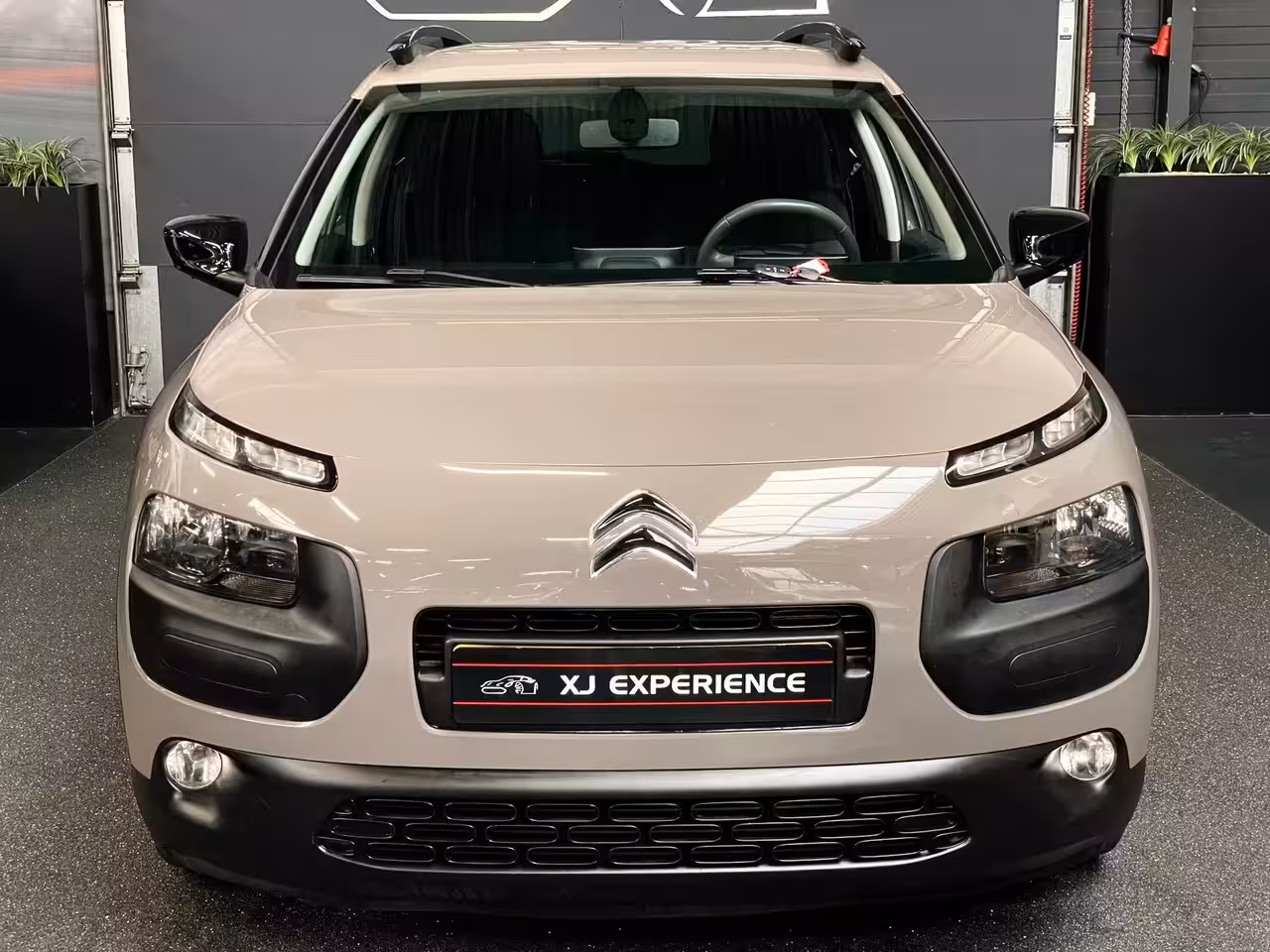 Citroën C4 Cactus 1.2 VTi Shine AIRCO NAVI CAMERA NAP CRUISECONTROL