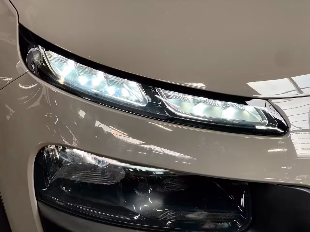 Citroën C4 Cactus 1.2 VTi Shine AIRCO NAVI CAMERA NAP CRUISECONTROL